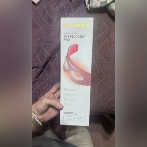 Solawave- eye recovery pro mask - NWT